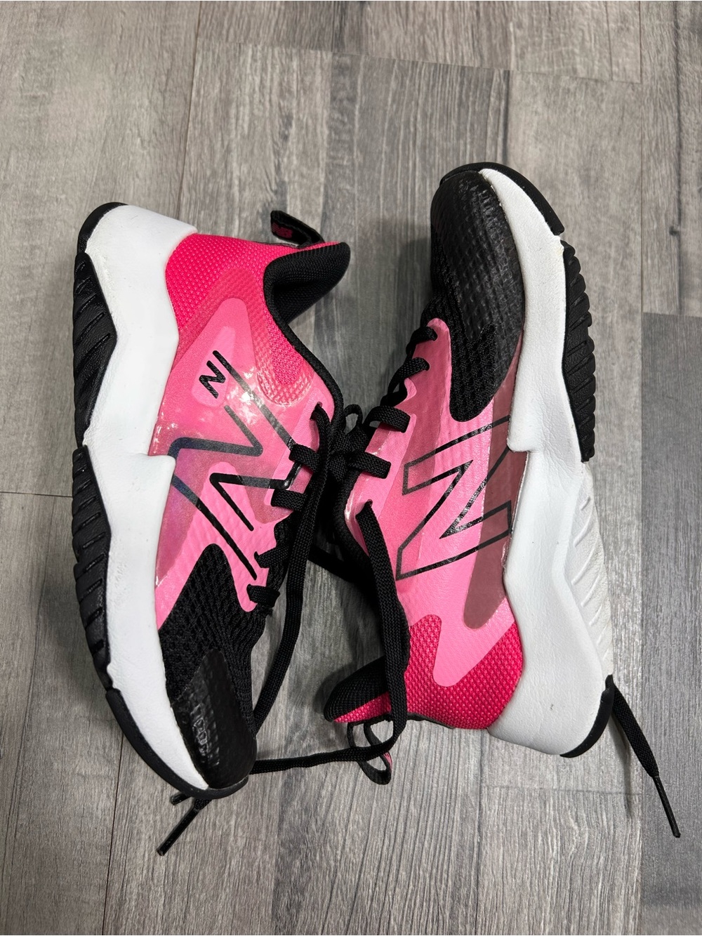 New Balance Girls Rave Run V2 Running Sneakers 12